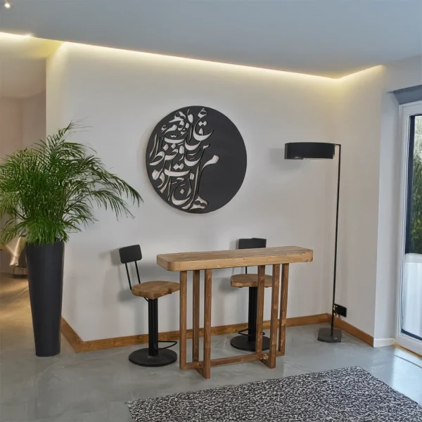 میز سفارشی قد نود چوبی مناسب برای کافه